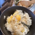 釜蔵 - 釜から自分で茶碗によそう　黄色いのは栗じゃないよ鶏卵だよ