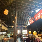 食器と喫茶 岩﨑珈琲店 - 天井が高いでしょ^ ^