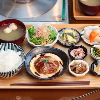 リバーサイドカフェ グリーンテラス_0