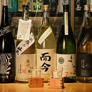 初心者から上級者まで幅広く楽しめる全国各地の日本酒◎