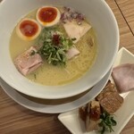 Mendo Kirinji Saku Ten - 特製雞湯拉麵