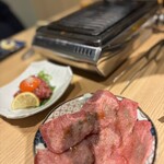 焼肉ホルモンうちだ - 