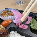 喫茶 茶々 - 【2025.12.1(月)】日替弁当の漬物