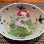 金澤 かが美 - レタスとトマトのおでん