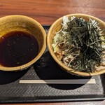 なぜ蕎麦にラー油を入れるのか。 西武新宿店 - 