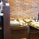 ポンレヴェック - 店内