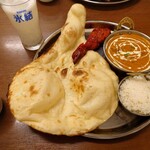 ダイヤモンドスター 2 - ランチ食べ放題(チキンカレー、ラッシー、ナン、タンドリーチキン、ライス)