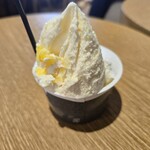 アリマ ジェラテリア スタジオーネ - 塩マスカルポーネときんかんの甘酒仕立て&六甲プレミアムミルク