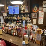 古酒と沖縄料理 島唄楽園 - 22周年、2025年のカウンター内観