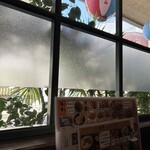 琉華 - 夜にはオリオンビールの提灯が灯る