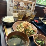 琉華 - 奥の沖縄の辛味調味料は泡盛が効いていてしっかり辛い