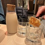 屋台酒場バッテン - スタッフさん粘着力と格闘中！