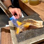 コマル - 目の前で炙ります