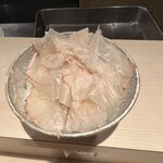 麦と麺助 - 究極のカツオ飯