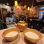 屋台酒場バッテン - やかん生マッコリ