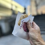 鳴門鯛焼本舗 - 熱々が程良く冷めるまで散歩