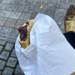 鳴門鯛焼本舗 - 頭から食べるタイプです❗️