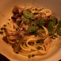 ザ タヴァン グリル＆ラウンジ - 