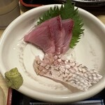 食事処 熱海 祇園 - 刺身　ハマチ　鯛