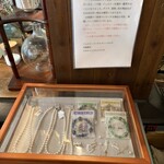 田﨑珈琲 - オーナーさんのお父様が、ジュエリーを手がけておられるそうです。