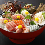 海鮮割烹 魚元 - 料理写真:特大御椀盛り