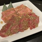 しゃぶしゃぶ すき焼き 焼肉　兜　奥座 - 