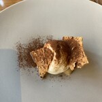 INTERSECT BY LEXUS - 