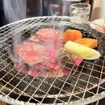 熱血ヤキニク酒場 クラウン - 