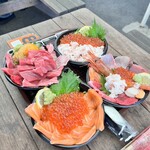 堺出島漁港 とれとれ市 - 