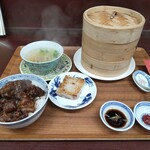 点心工房 九龍 - 豚バラ肉の豆鼓蒸し御飯、野菜スープ、大根餅