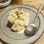 目黒FLAT - カルボナーラポテサラ　748円