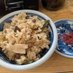 そば処 湧水 - 山菜炊き込みご飯