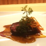 RISTORANTE IL NODO - 小田原猟師宮本さんの鹿ロース 藁