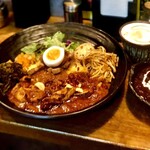 SPICY CURRY 魯珈 - 