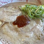 拉麺 空海 - 白豚骨ラーメン！