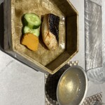 鮨 無垢/鮨 白銀 - 