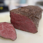 ロピア - ローストビーフ断面