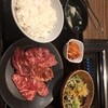 焼肉 とんがらし 本店