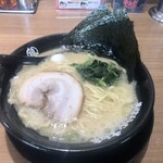 横浜家系ラーメン 小作大和家 - 料理写真:ラーメン（醤油）¥550- やわらかめ、薄め、普通