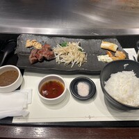 神戸牛 鉄板焼 リオ 大阪御堂筋店 - 