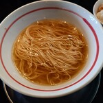 麺坊 ひかり - ▶神奈川淡麗系柳麺特ひかり淡麗塩（白の一滴）の内容