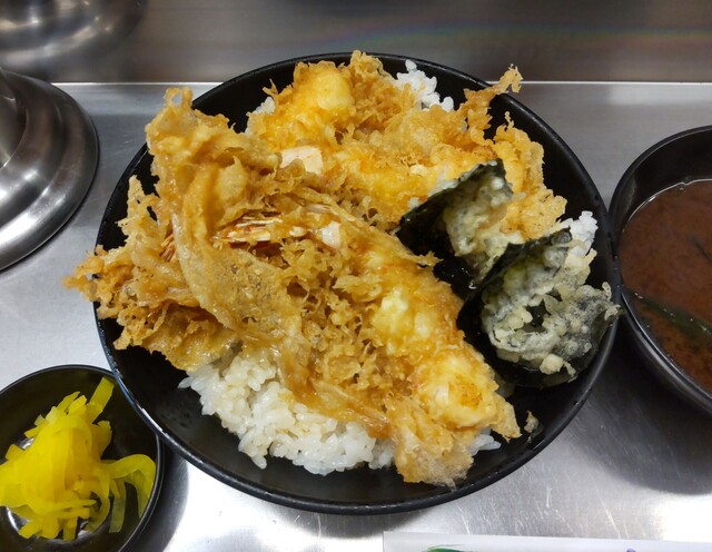 千日前の老舗天丼屋さん』by knman : 坂町の天丼 (さかまちのてんどん