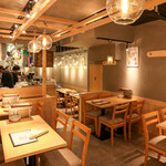 原価ビストロチーズプラス - 内観写真: