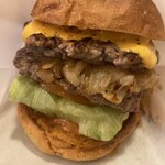 チョッパーズ - 料理写真:ダブルバーガー