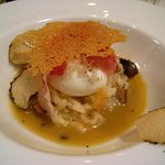 レストラン ロワール フレンチ - 色々な木の子のリゾット　3分半熟卵　バイヨンヌ生ハム添え