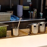 どうとんぼり神座 - 薬味