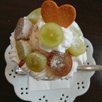 カフェ ド シュシュ - パフェ、上から～