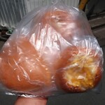鈴木ベーカリー - 料理写真:購入したパン。