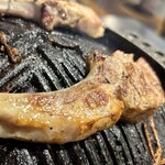 炭火ジンギスカン酒場 もんごる - 