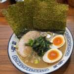 横浜豚骨醤油ラーメンYOLO - 